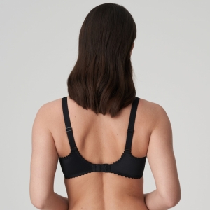 0162581 ZWA Zwart
