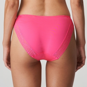 Epirus blogger pink