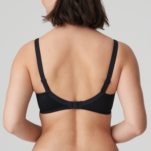 Gamila charcoal