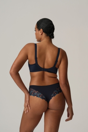 0661816 VEL Velvet Blue