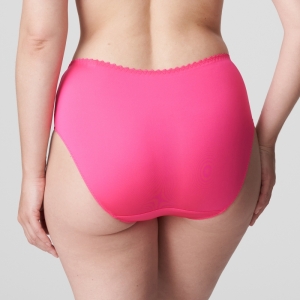 0563221 blogger pink