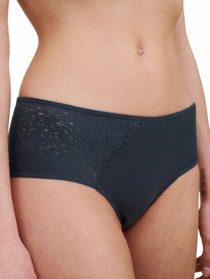 C13F40 ZWA Zwart
