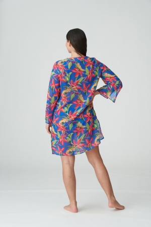 4011184 tropical rainfo