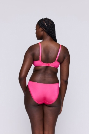 0563540 Blogger pink